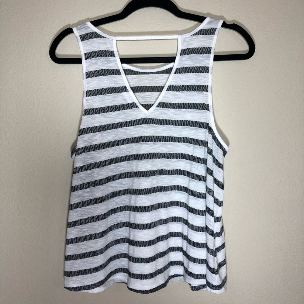 Old Navy striped tank top - Picture 3 of 7